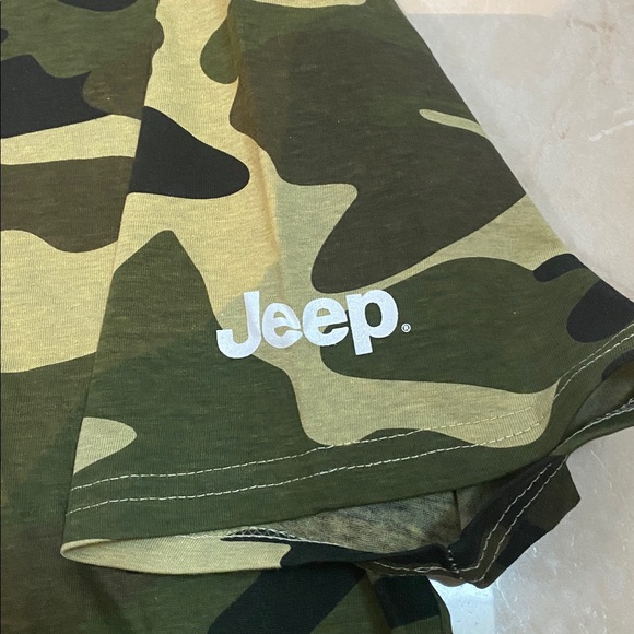 Jeep X Toronto Blue Jays Chris Bassitt Camo Giveaway Shirt XL Never Worn! - Picture 3 of 5